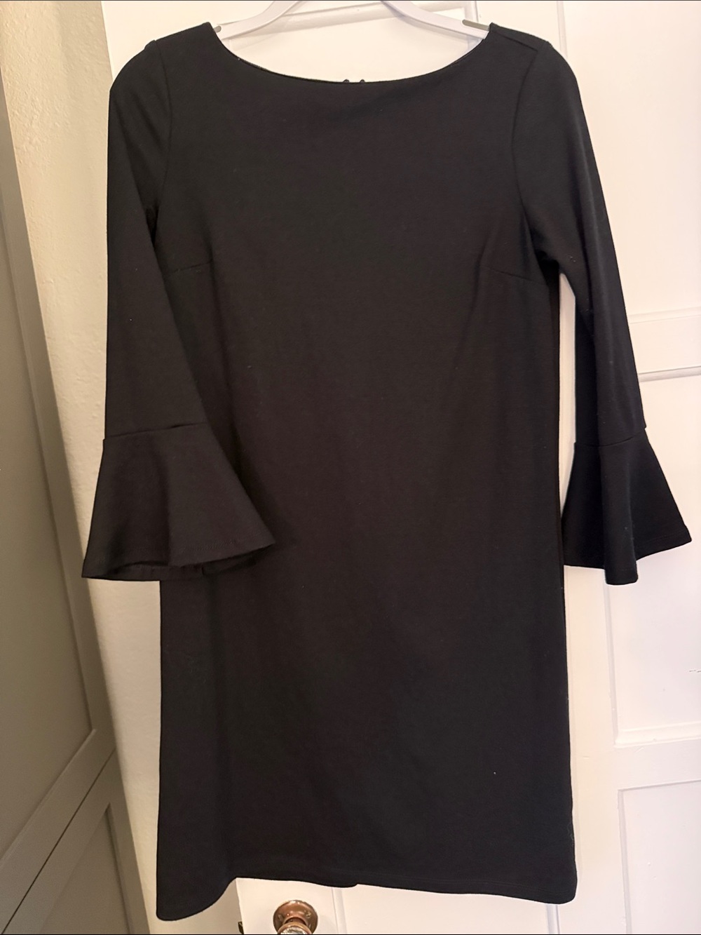 GAP Black Long-Sleeve Bell-Sleeve Shift Dress